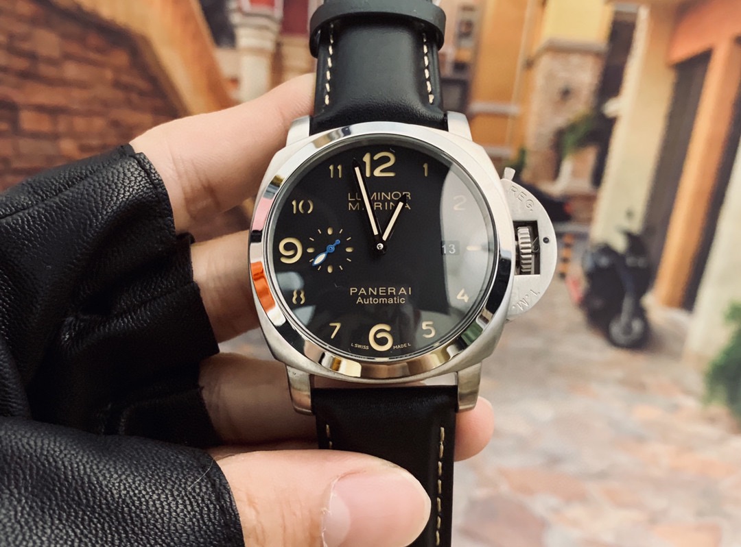 Panerai Men’s PAM01359 Luminor 1950 Automatic Watch