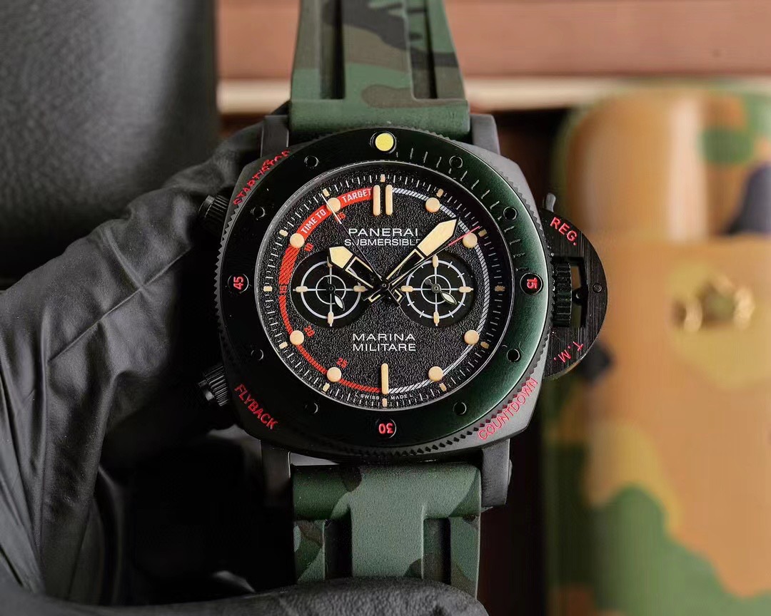 Panerai Submersible Forze Speciali Experience Case Size:47mm – Case Material:Black DLC, Titanium – Movement:Automatic Winding
