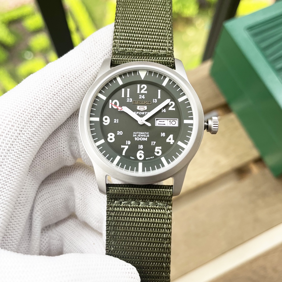 Seiko 5 Sport Automatic army green Dial Men’s Watch SNZG11K1