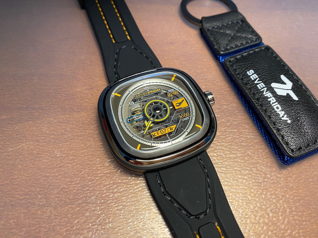 SevenFriday T3/02 Runway 7 black strap