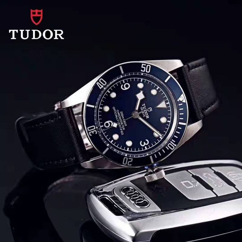 Tudor Black Bay Black Bay 68 43 mm white dial model M7943A1A0NU  blue dial