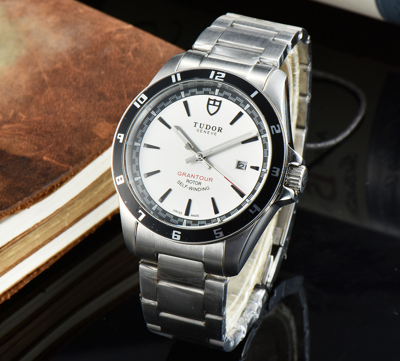 Tudor Grantour Automatic White Dial Men’s Watch 20500N