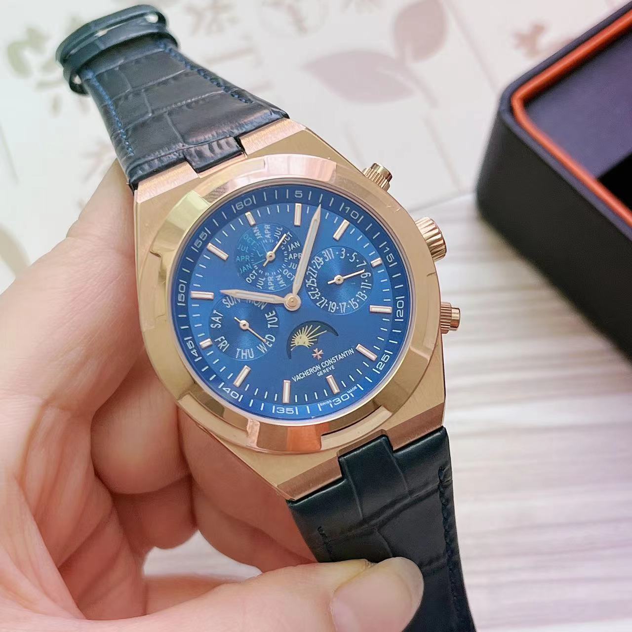 Vacheron Constantin 4300V/120G-B102 Overseas -blue dial