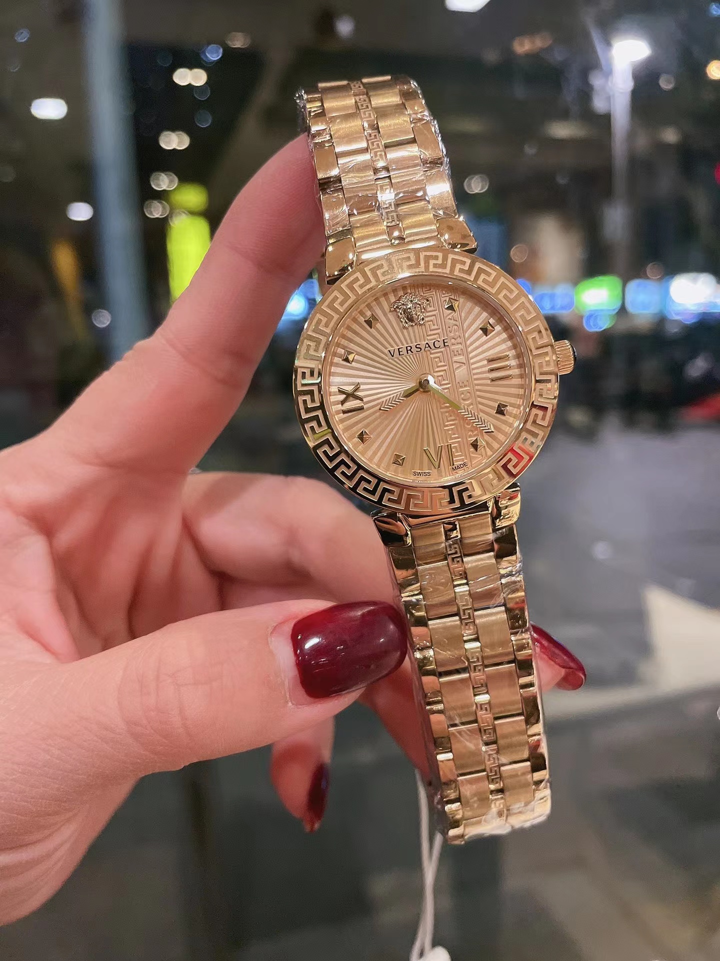 Versace Daphnis FullGold Women’s Watch – V16070017 Gold Color  gold dial