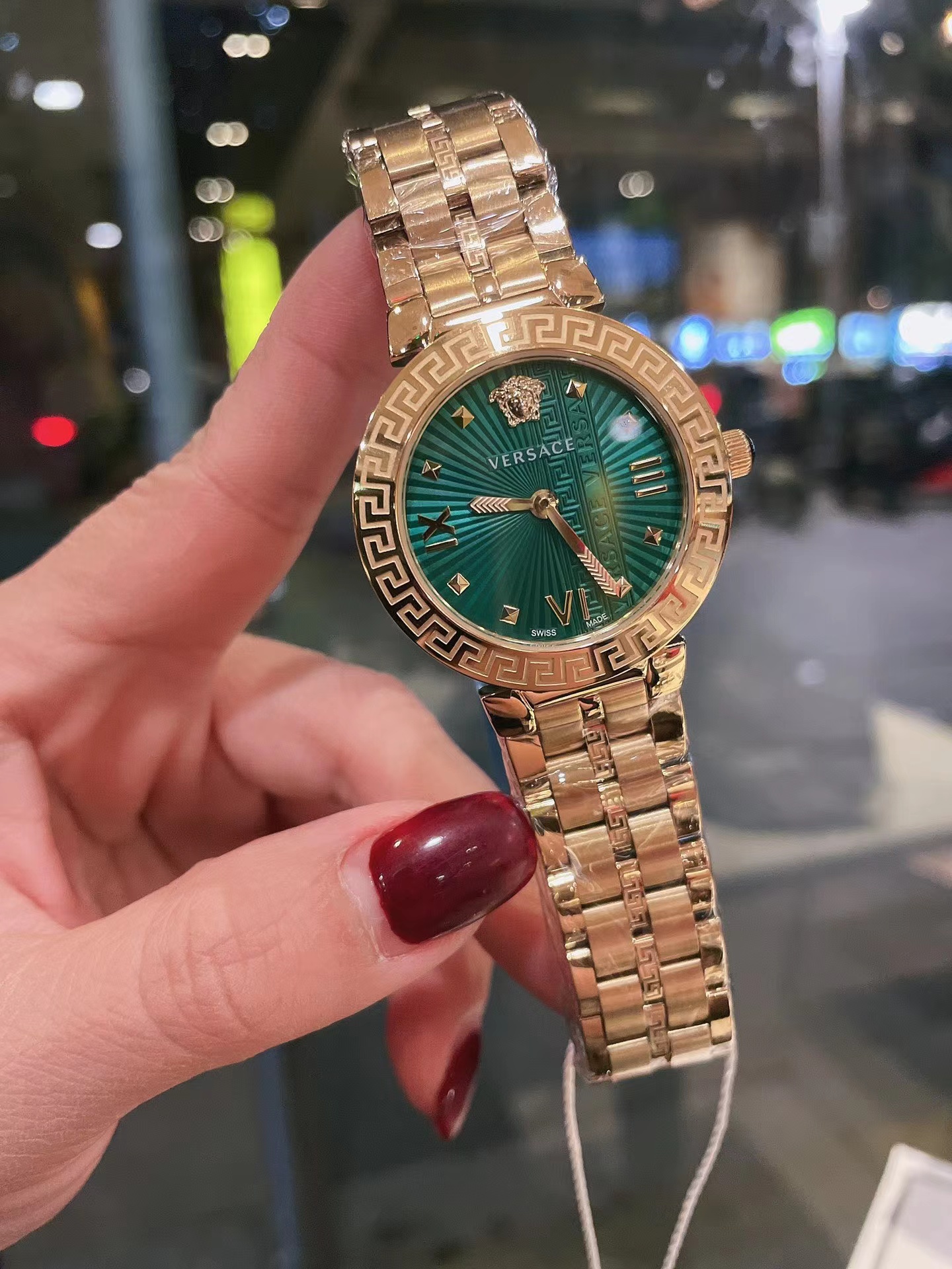 Versace Daphnis FullGold Women’s Watch – V16070017 Gold Color green dial