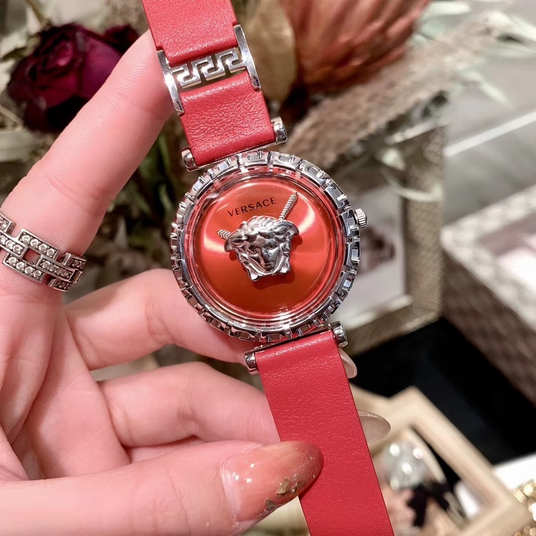 Versace Medusa Heritage 38mm | red dial
