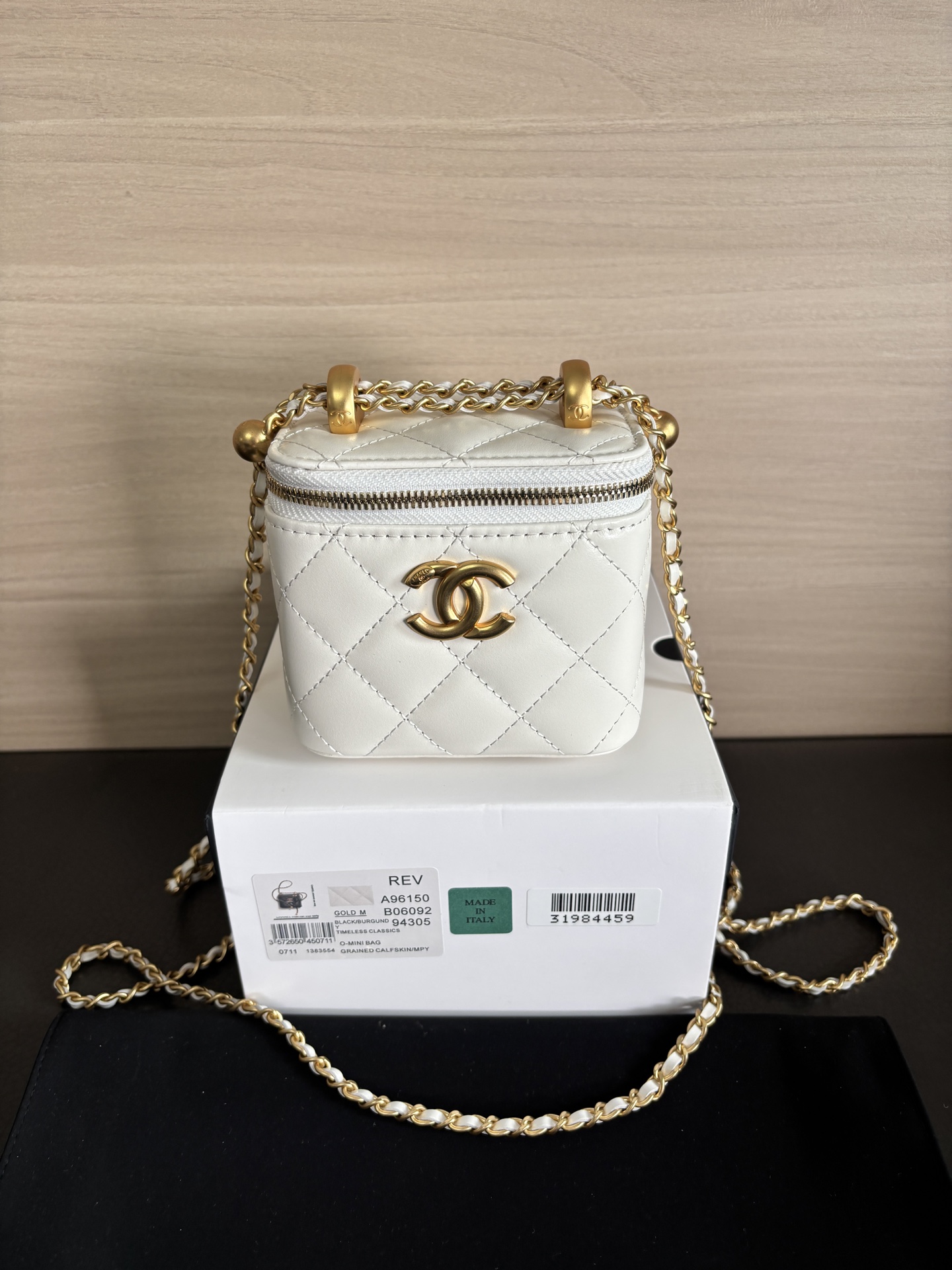 Chanel  01079