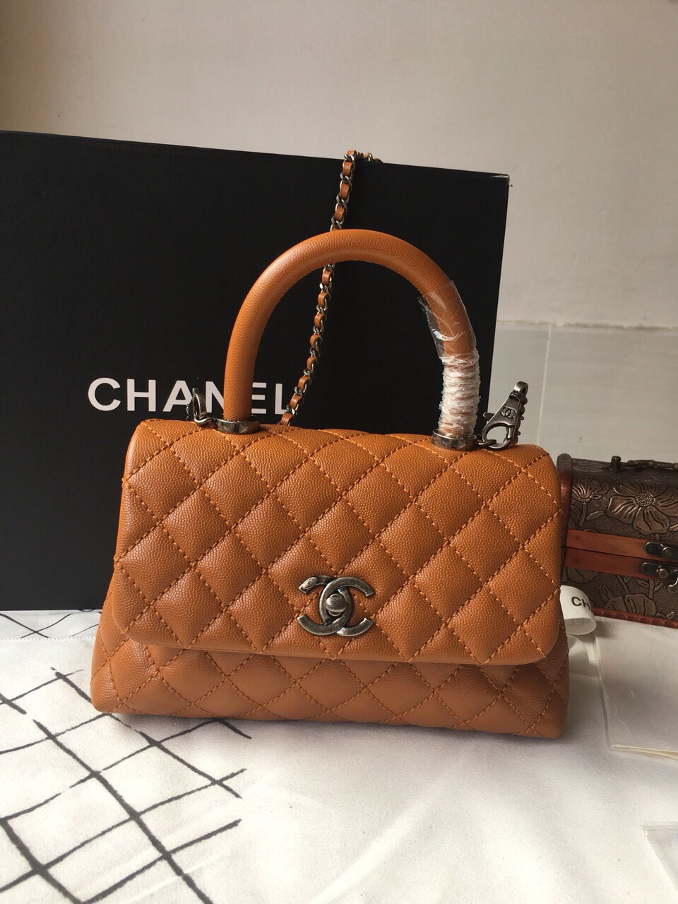 Chanel  02819