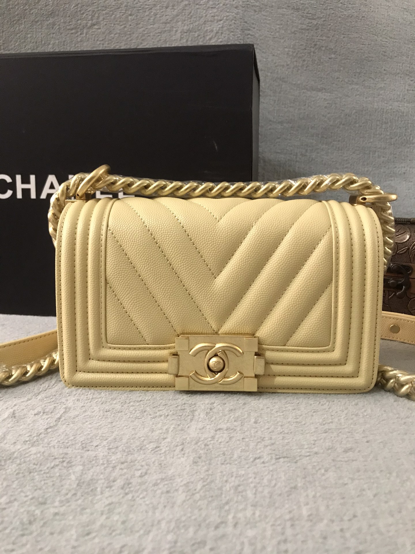 Chanel  02829