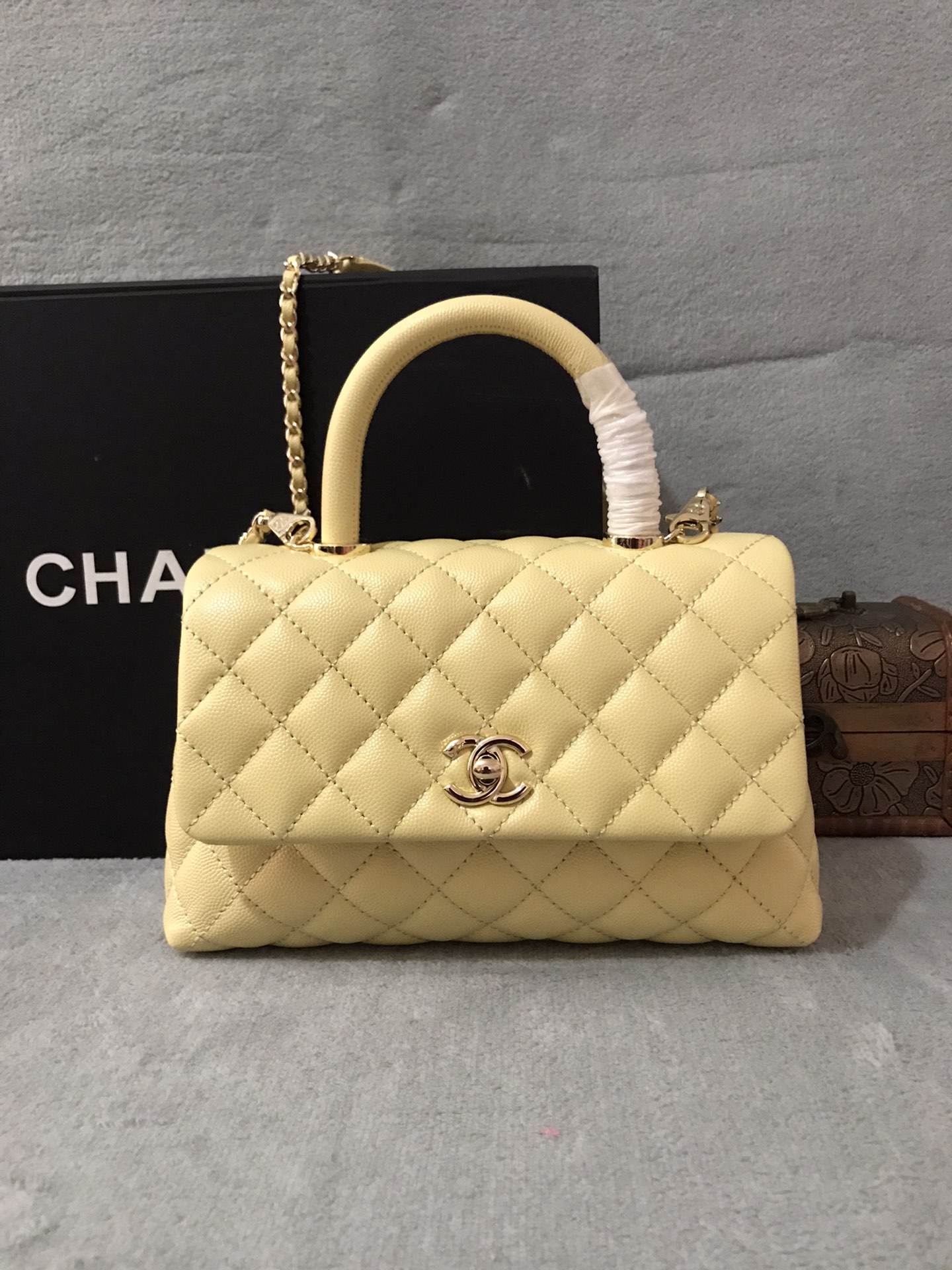 Chanel  02869