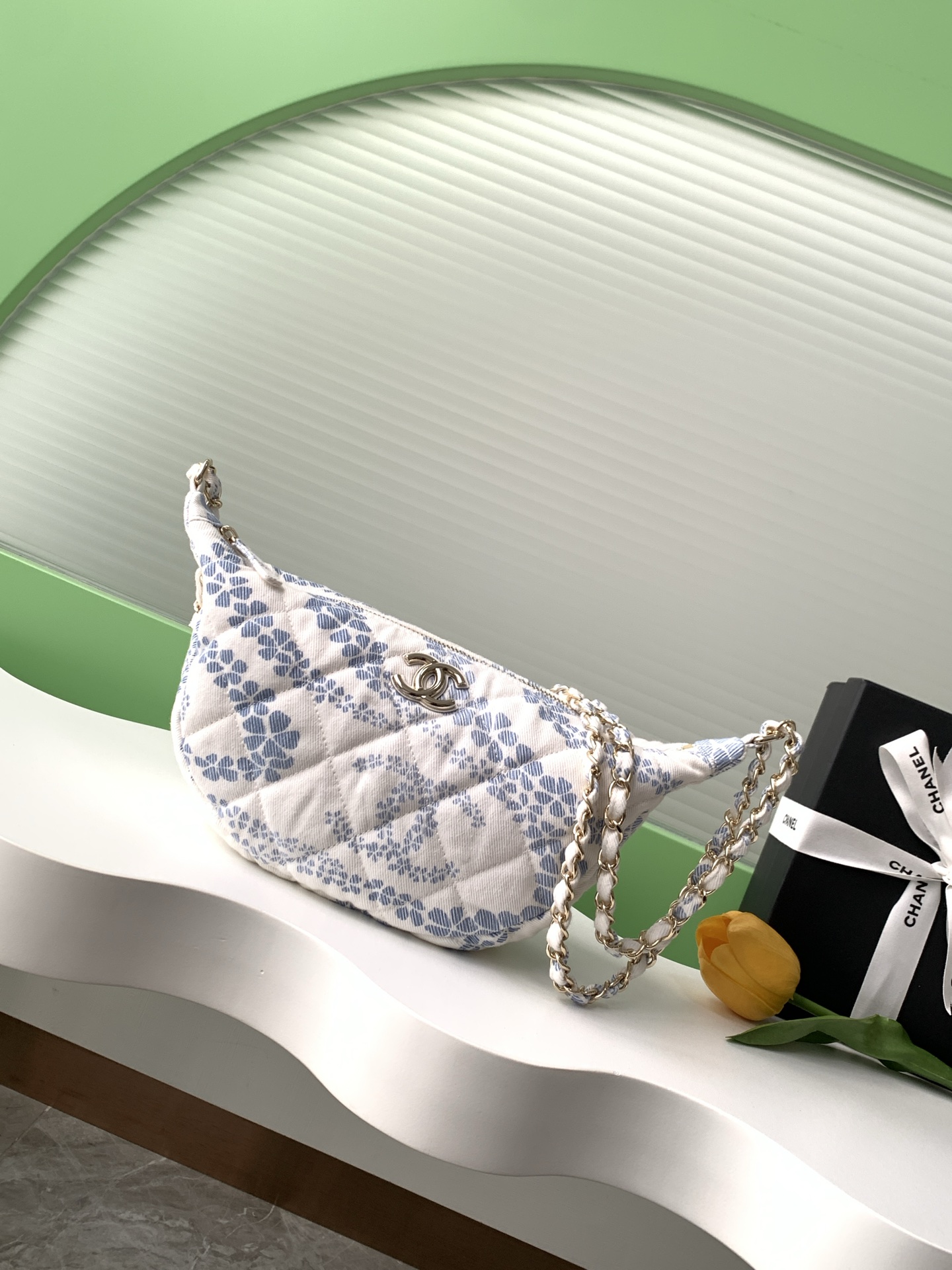 Chanel  03589