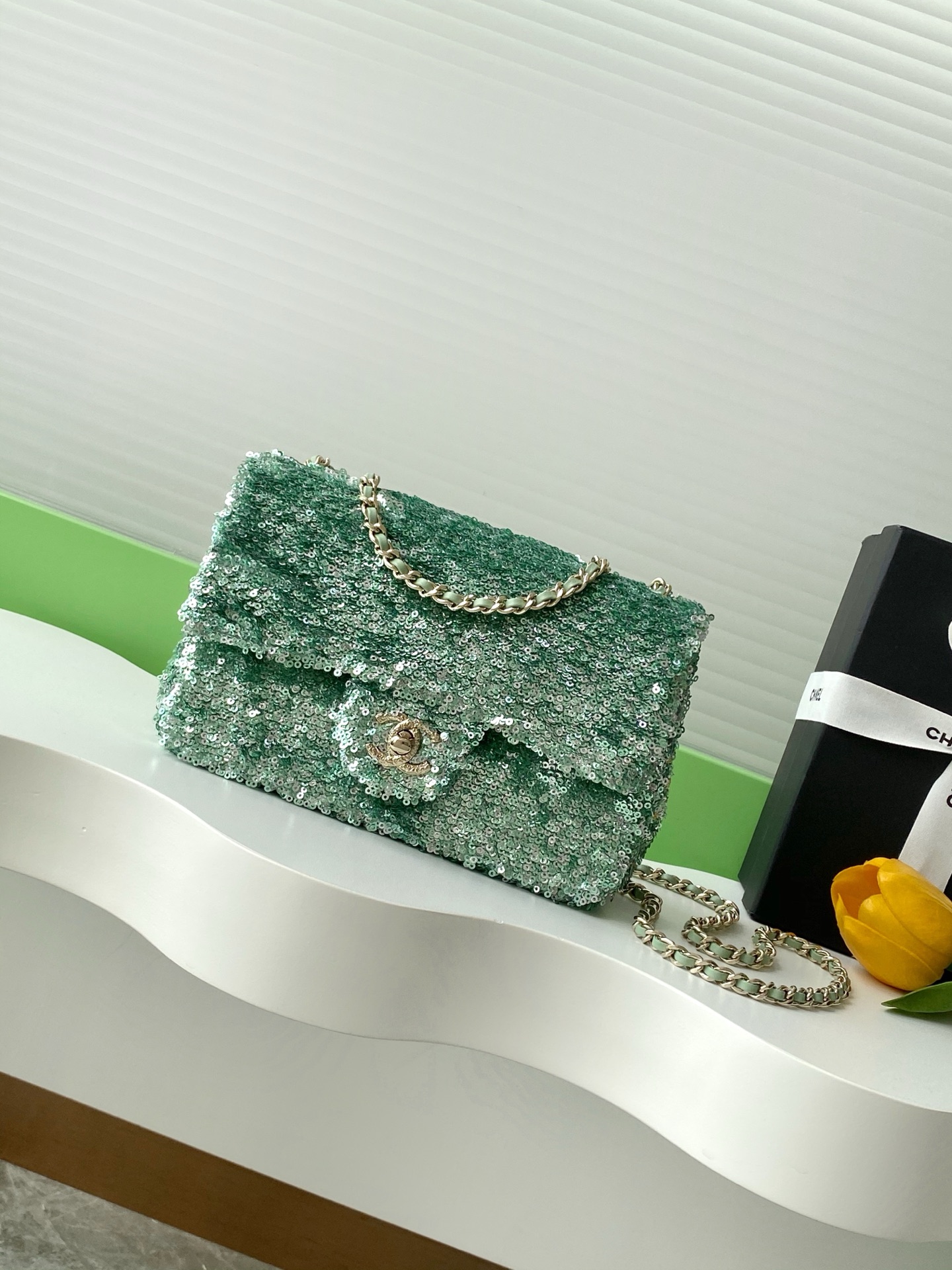 Chanel  03689