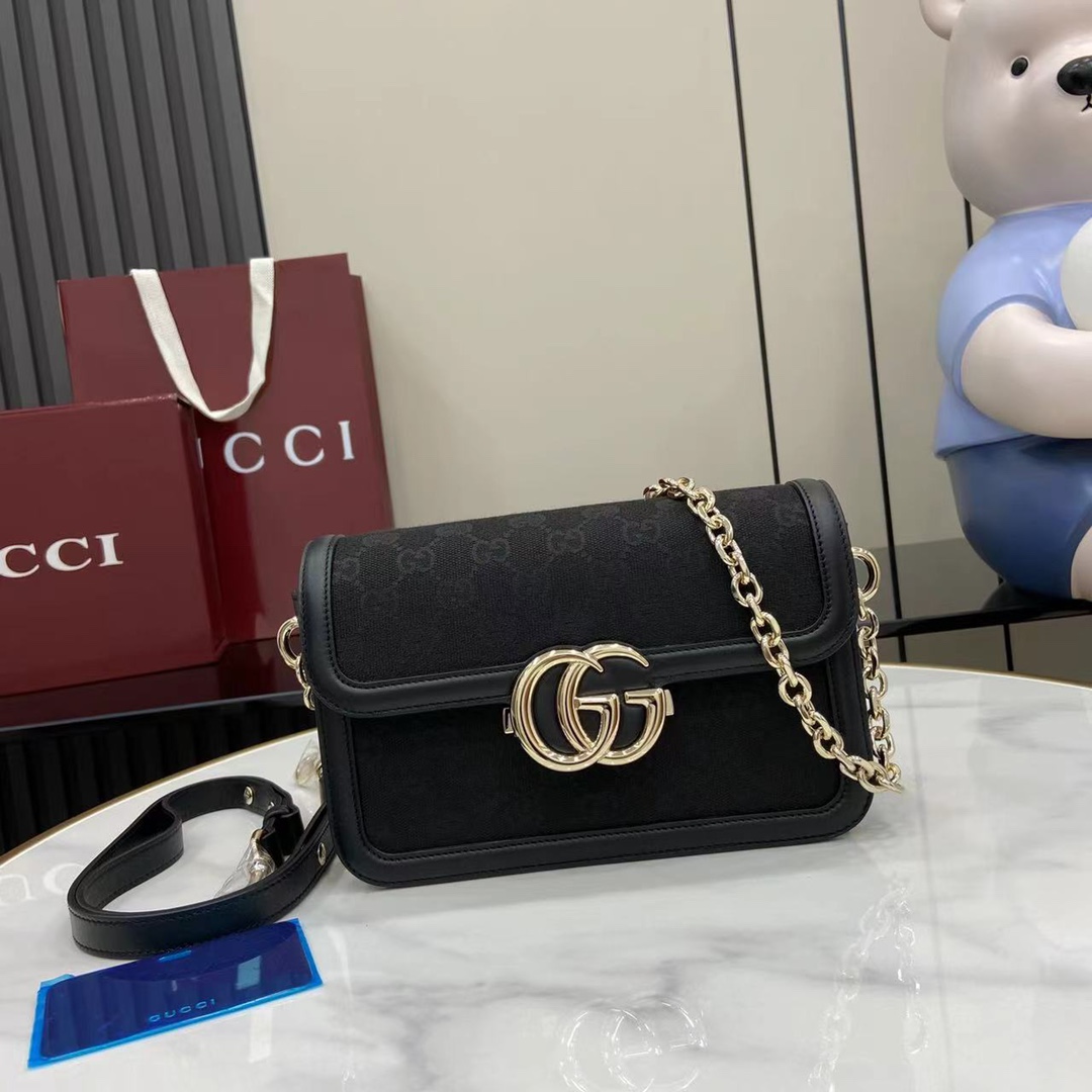 Gucci   000910