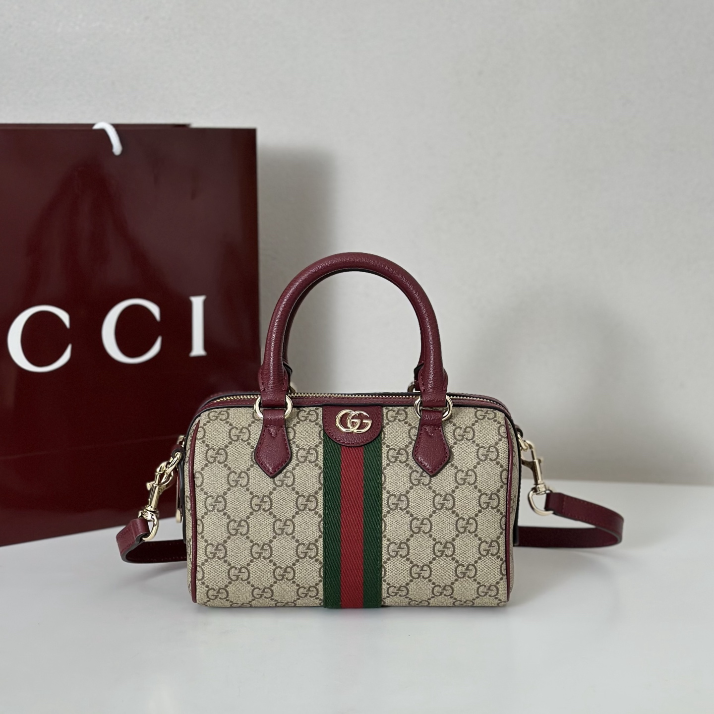 Gucci  00096