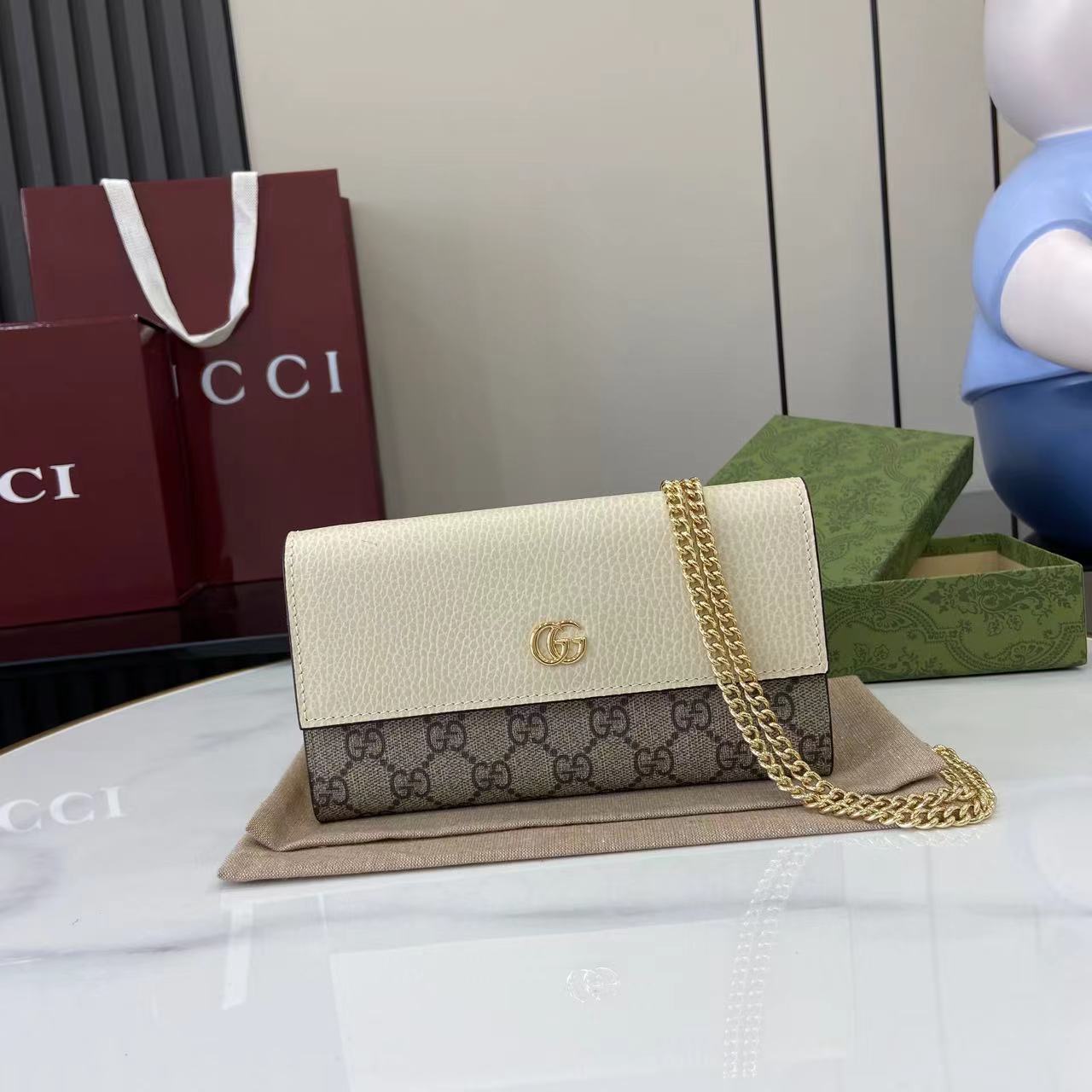 GUCCI 001212
