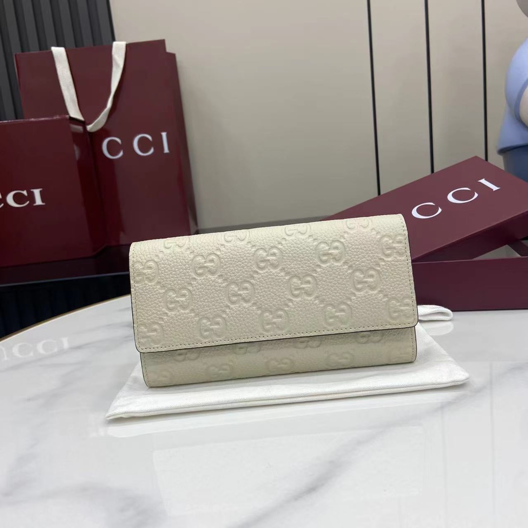 Gucci   002010