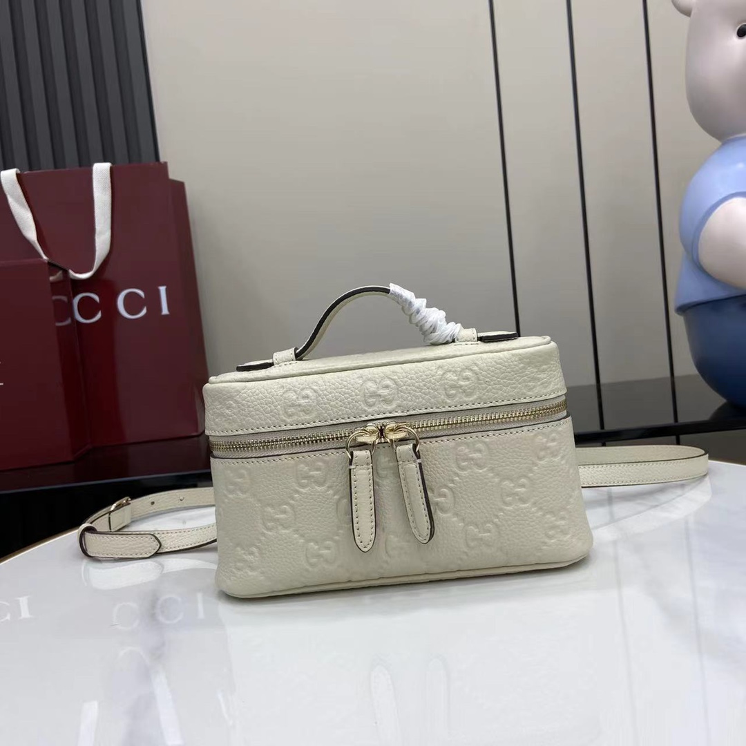 Gucci   002110
