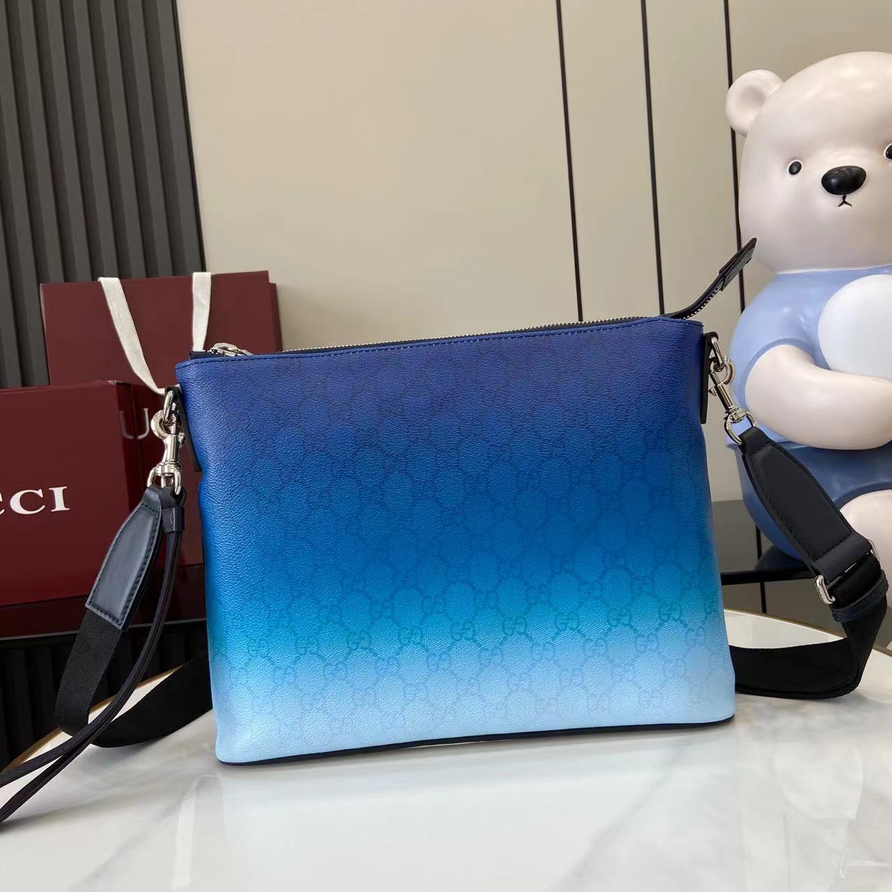 GUCCI 002710