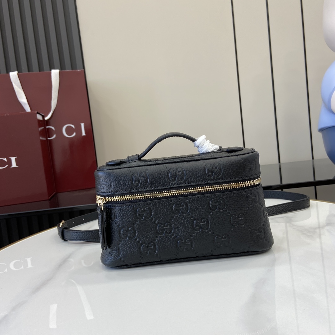 Gucci   00379