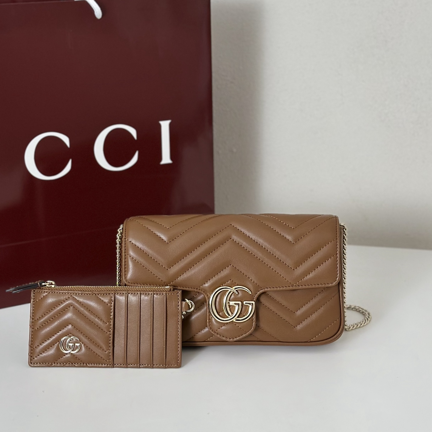 Gucci  00519