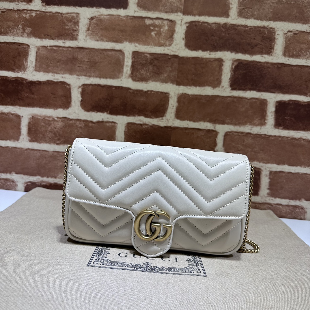 Gucci  00549