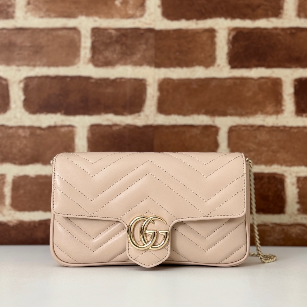 Gucci  00569