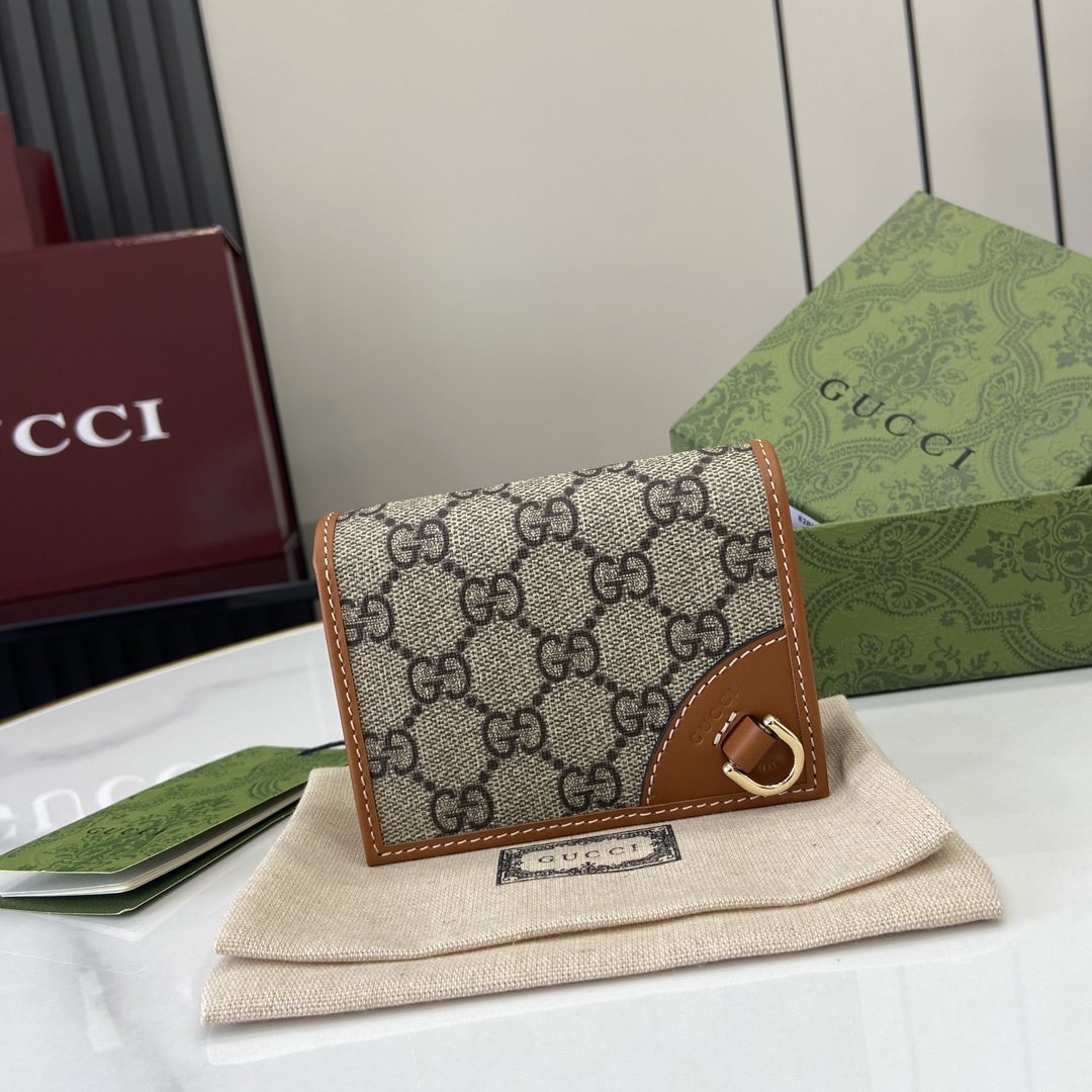 Gucci  005710
