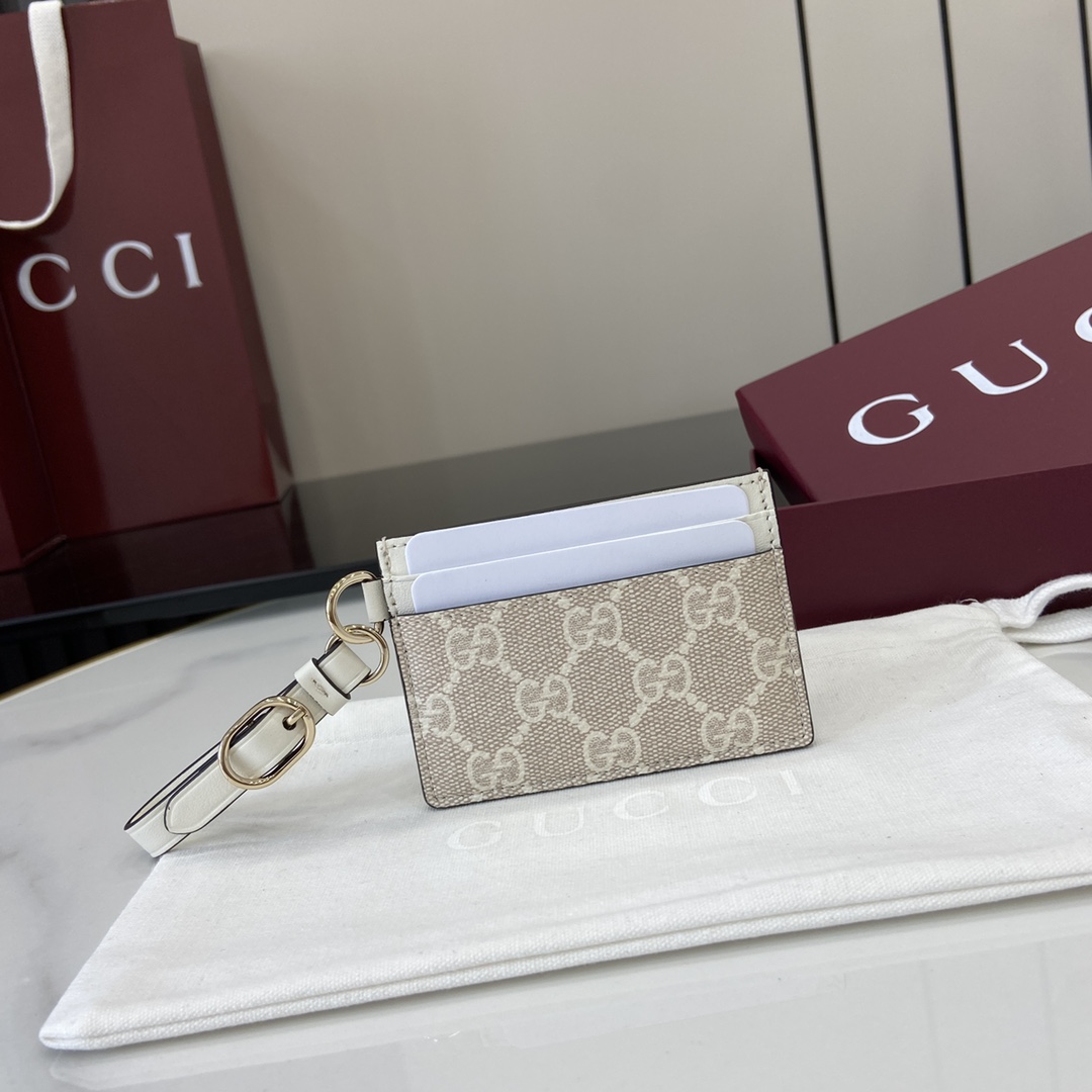 Gucci  00599