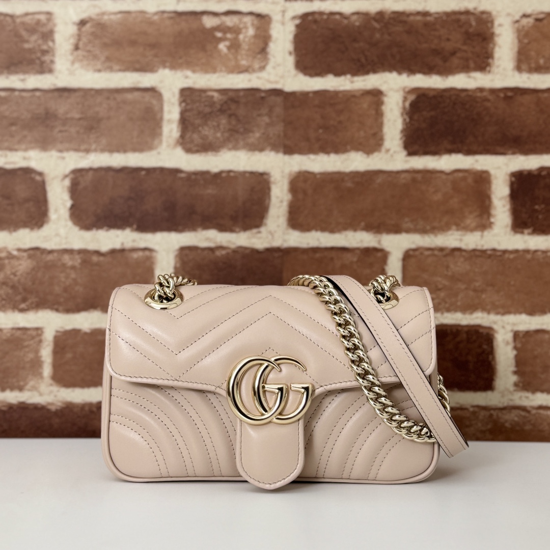 GUCCI  00689