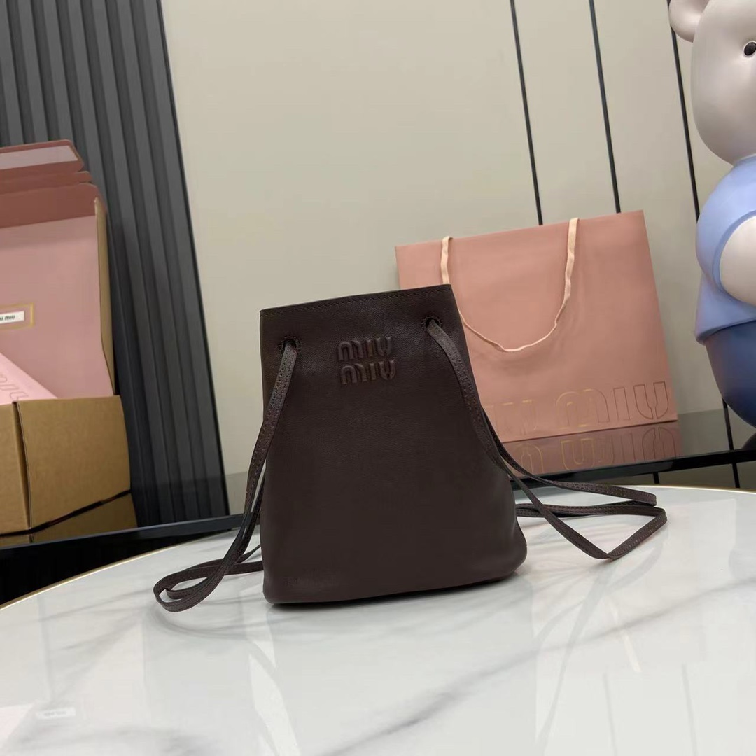Gucci   00819