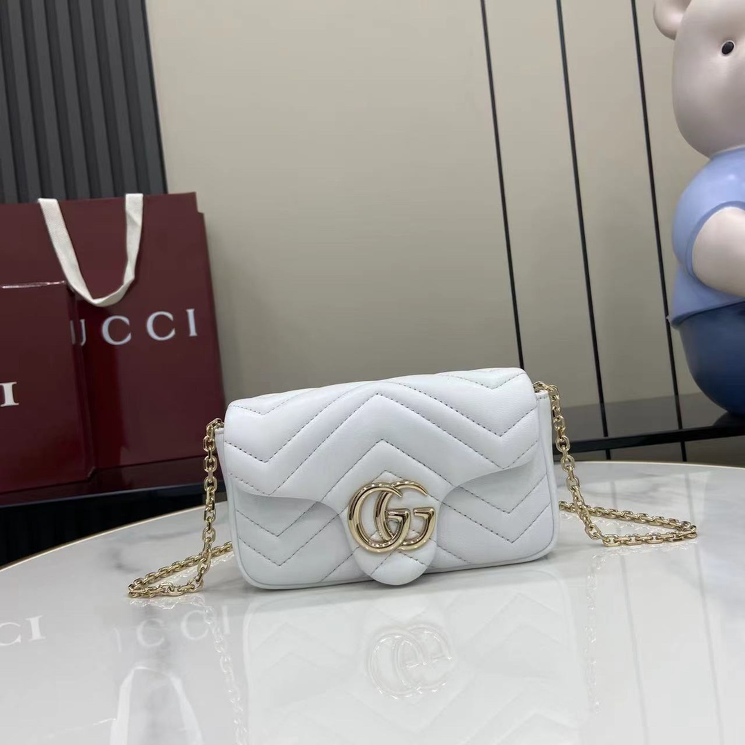 Gucci   01009
