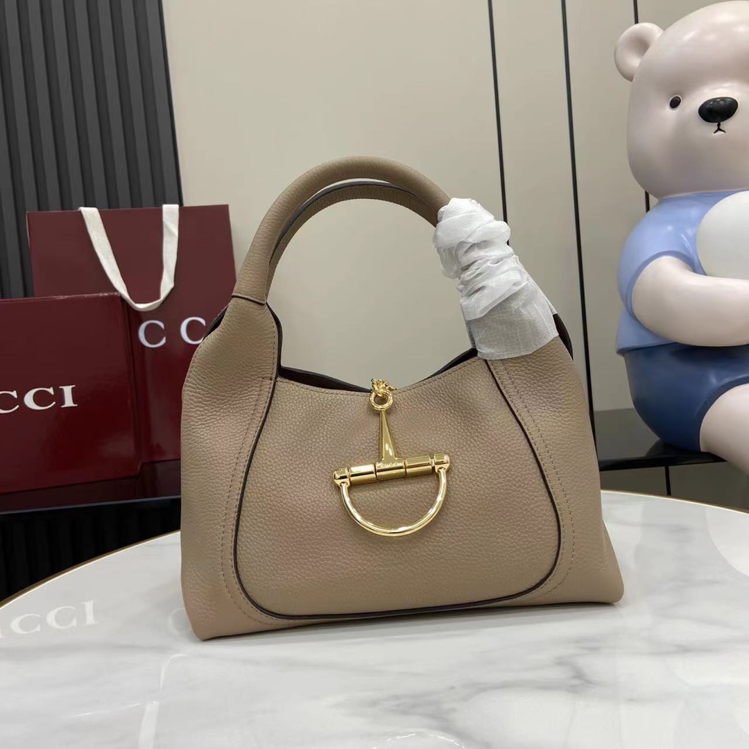 Gucci   01059
