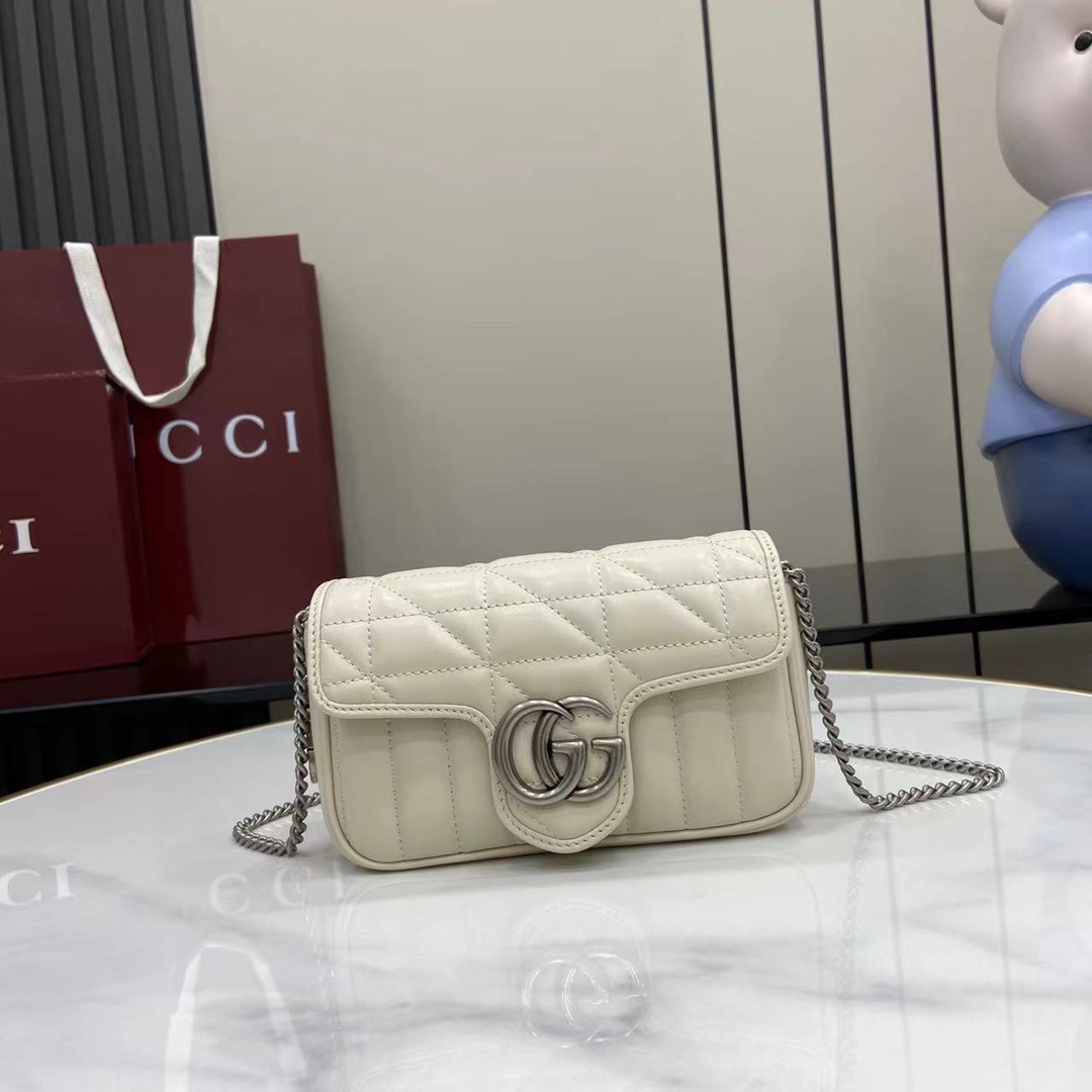 Gucci   01389