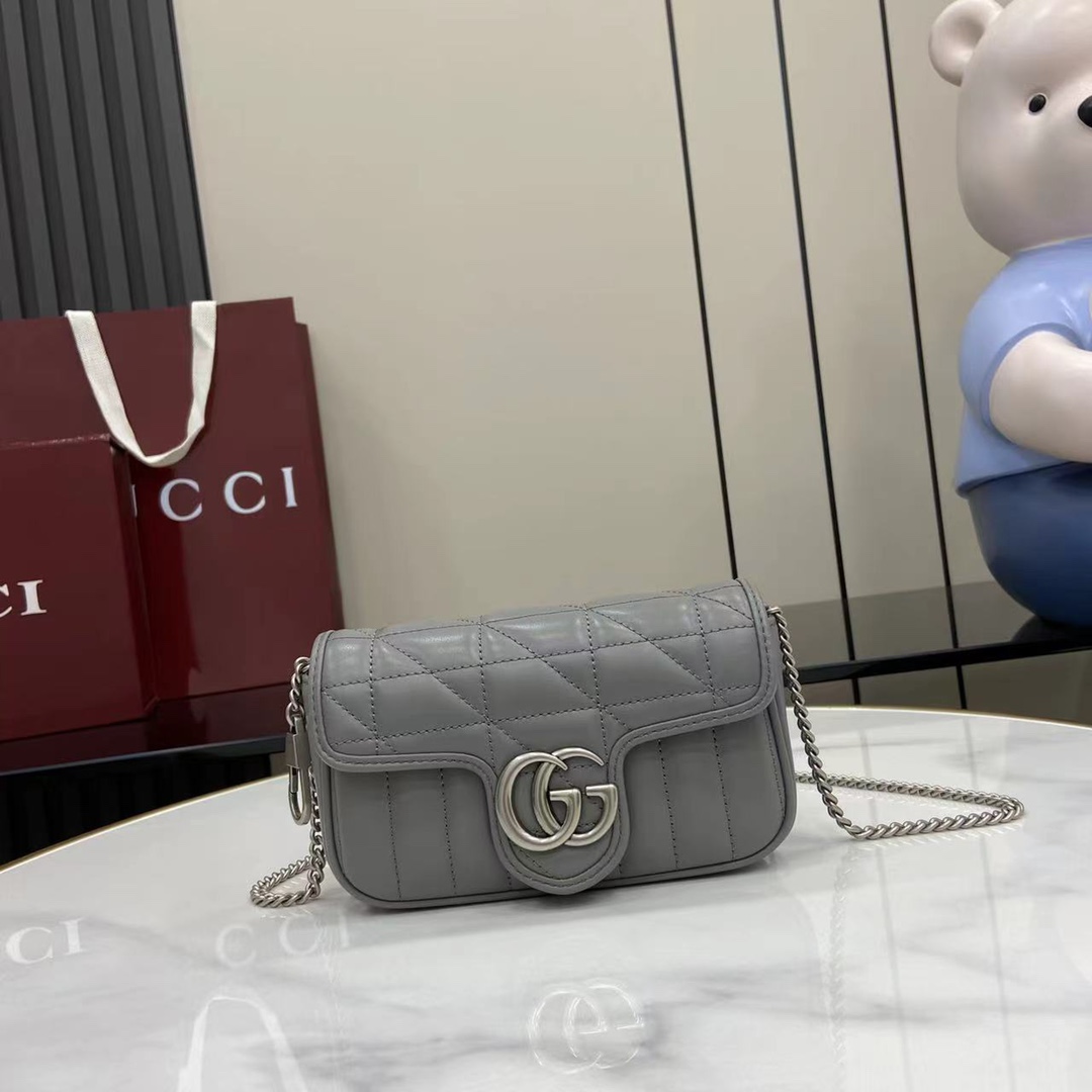 Gucci   01399