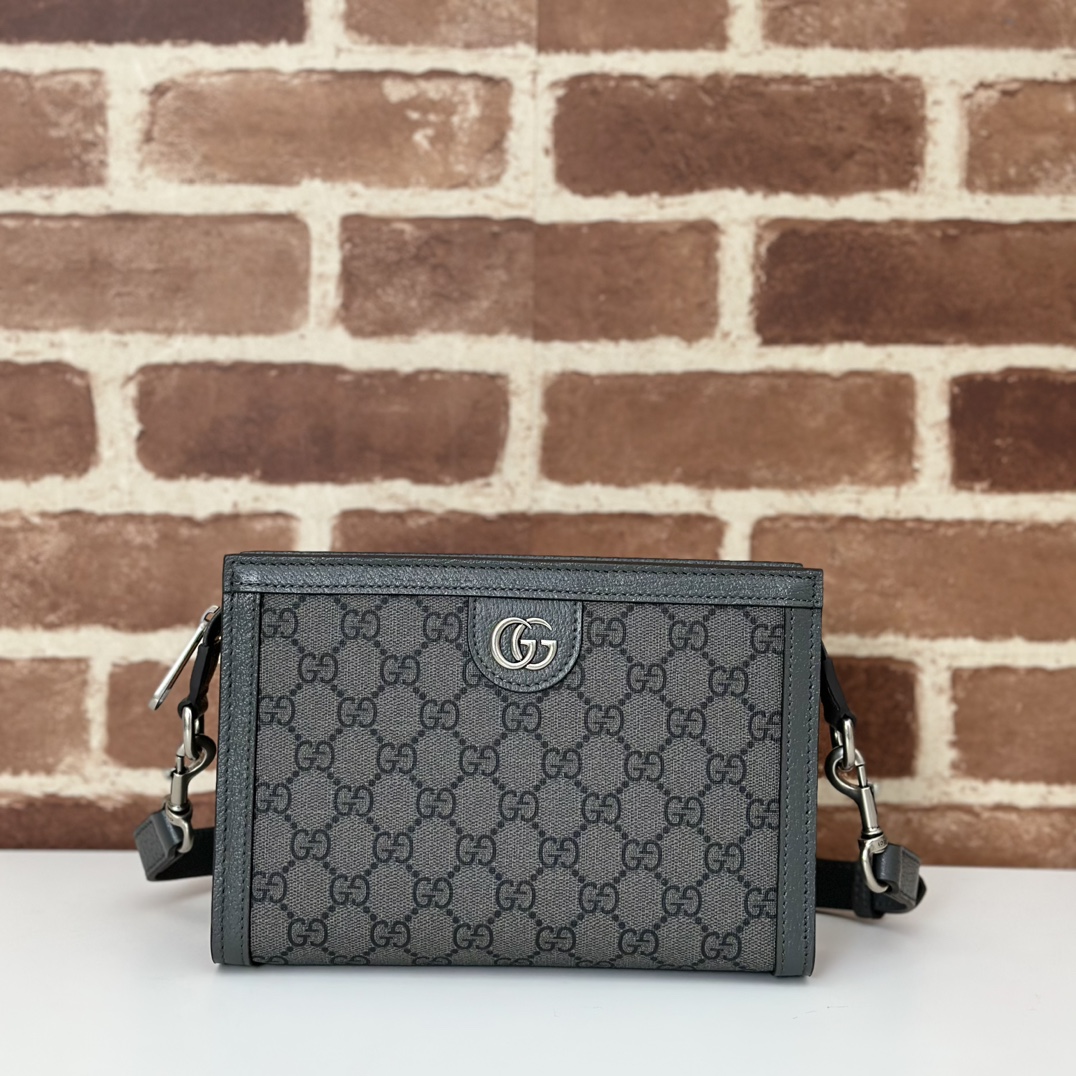 Gucci  01439