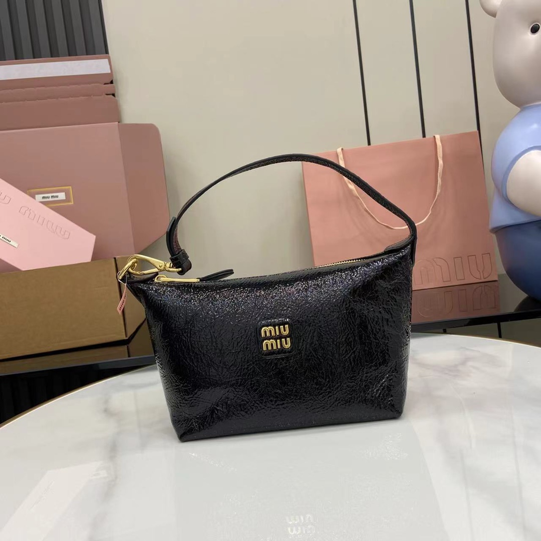 Gucci   01679