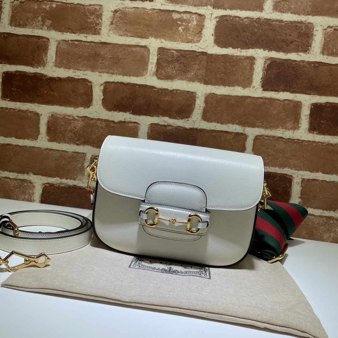 Gucci  01689
