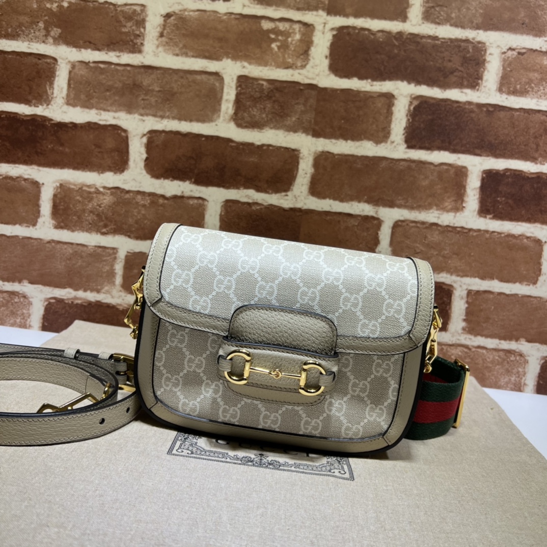 Gucci  01708