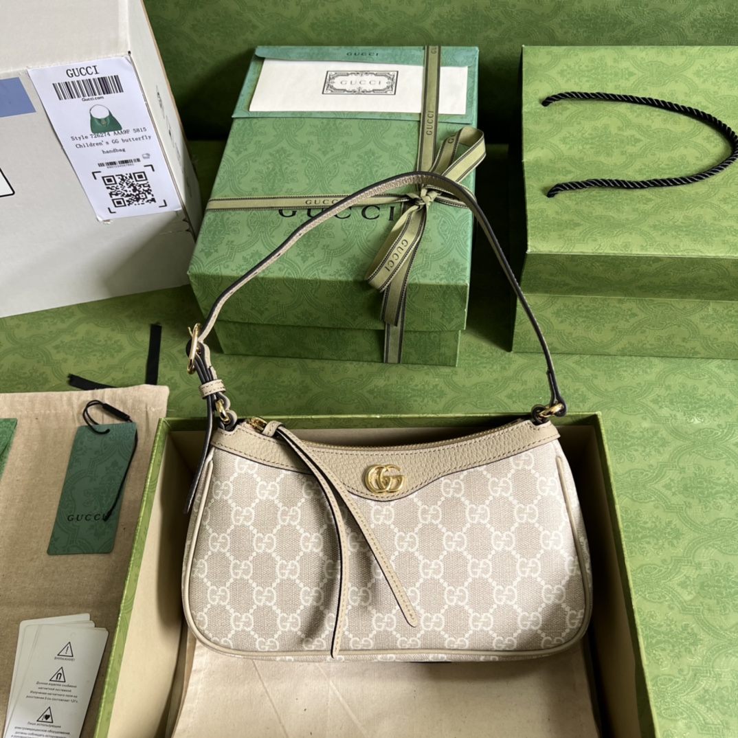 Gucci  01709