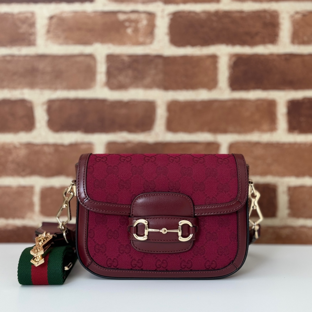 Gucci  01729