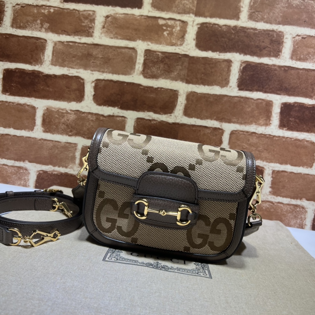 Gucci  01739