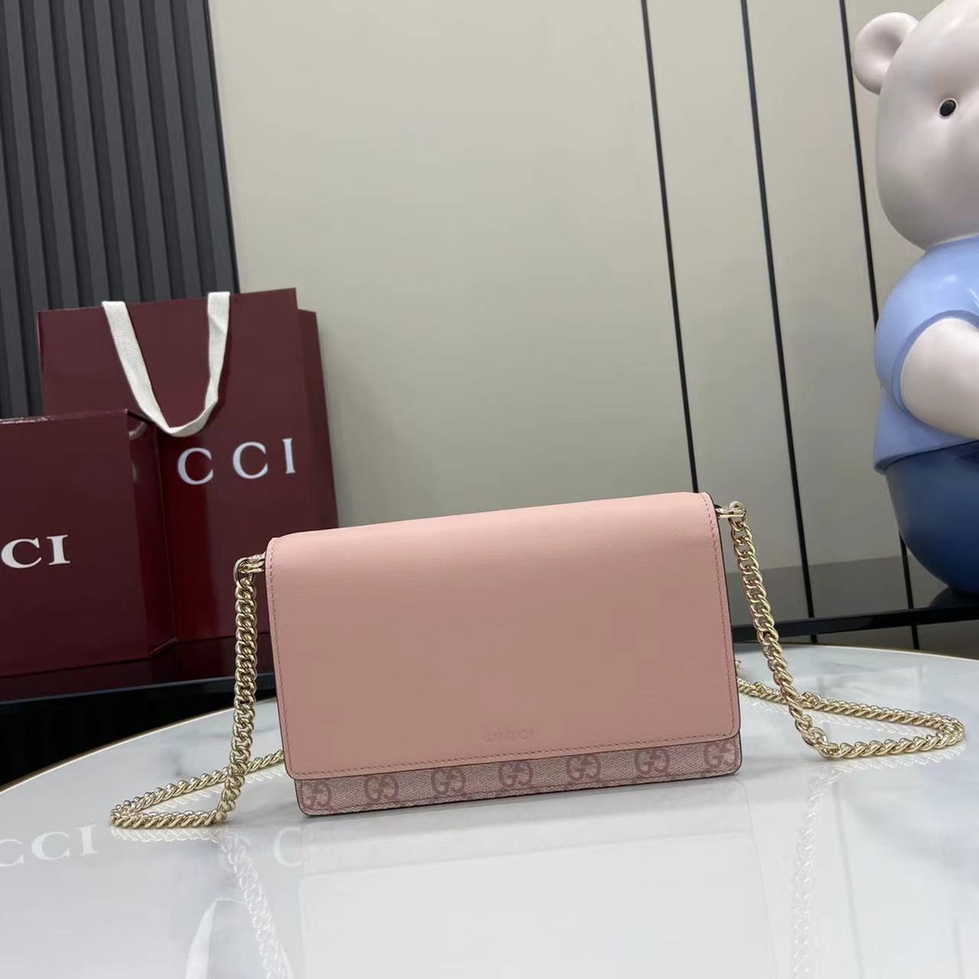 Gucci   01749