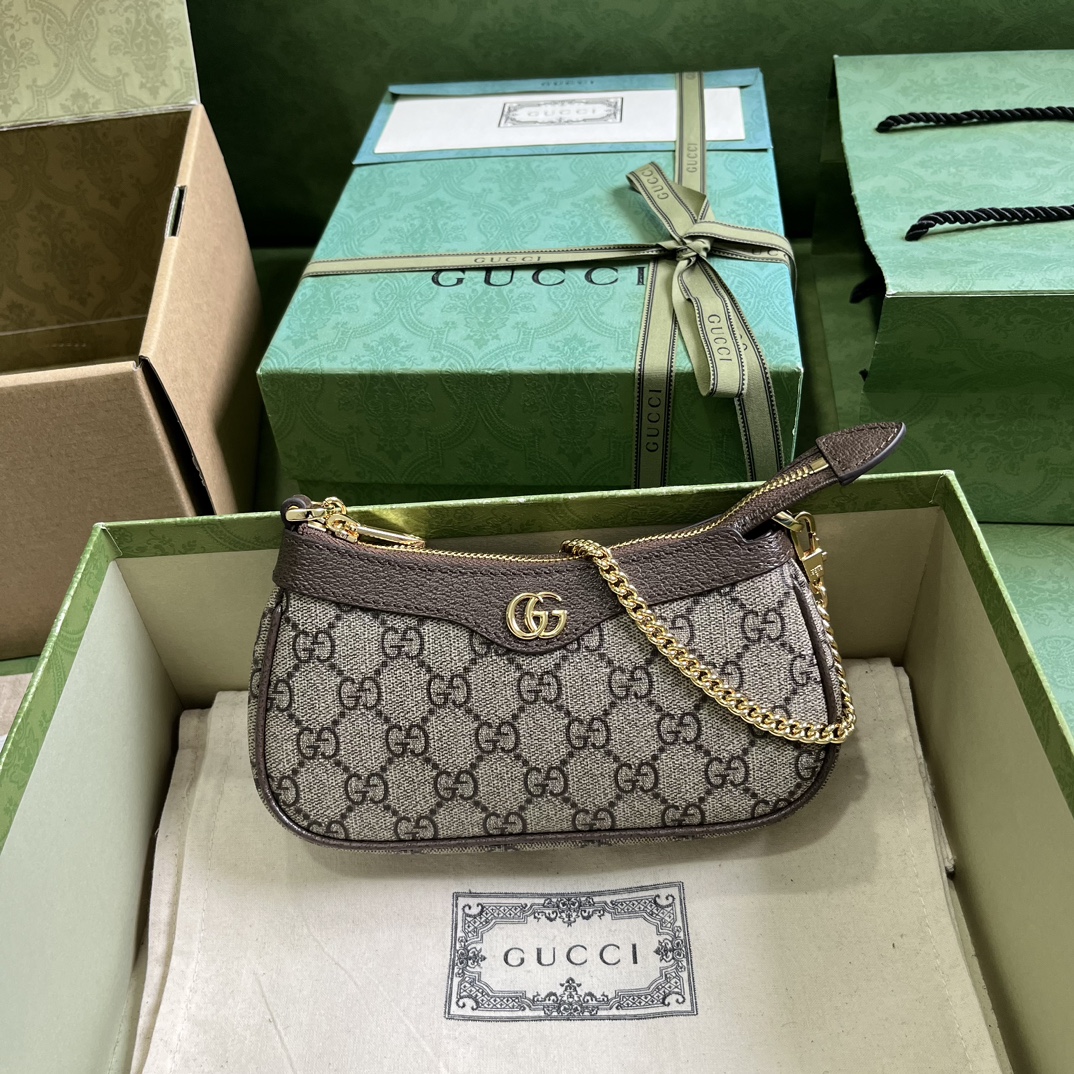 Gucci  01789