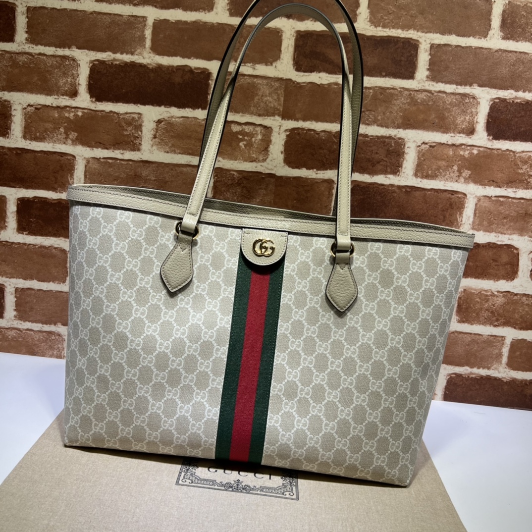 Gucci  01799