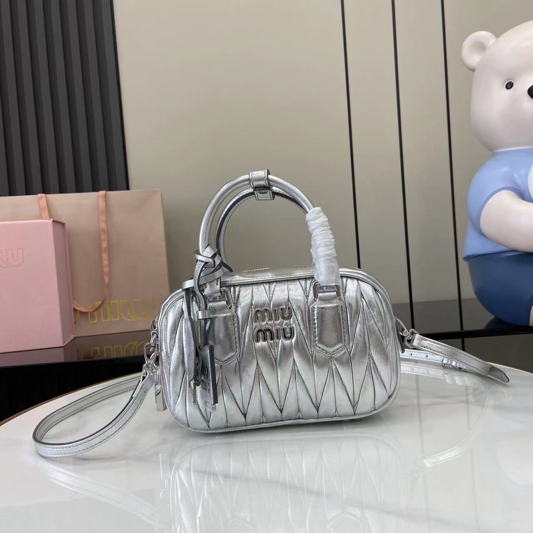 Gucci   01958