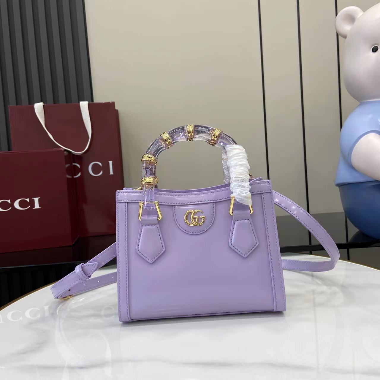 GUCCI  01986