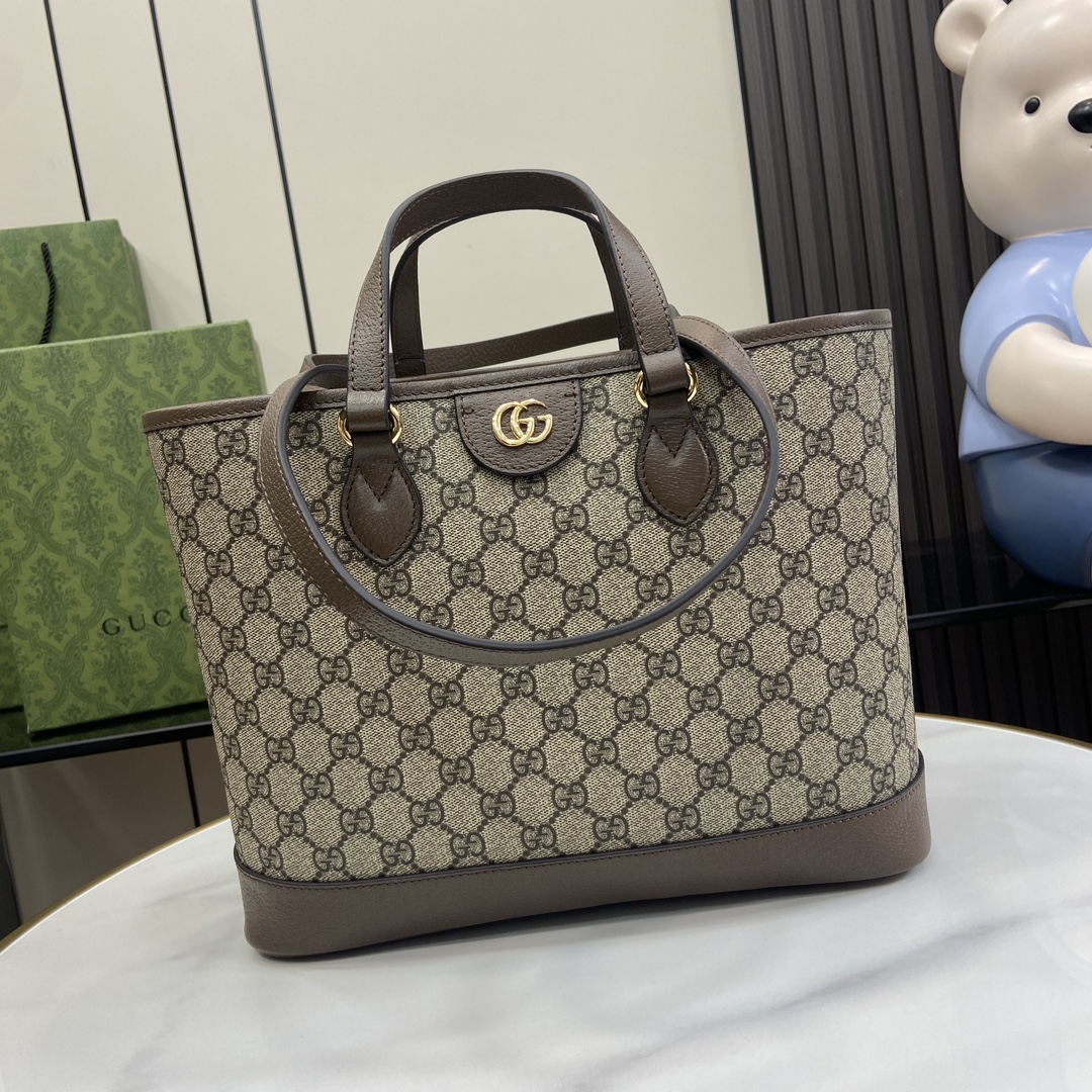 Gucci  01989