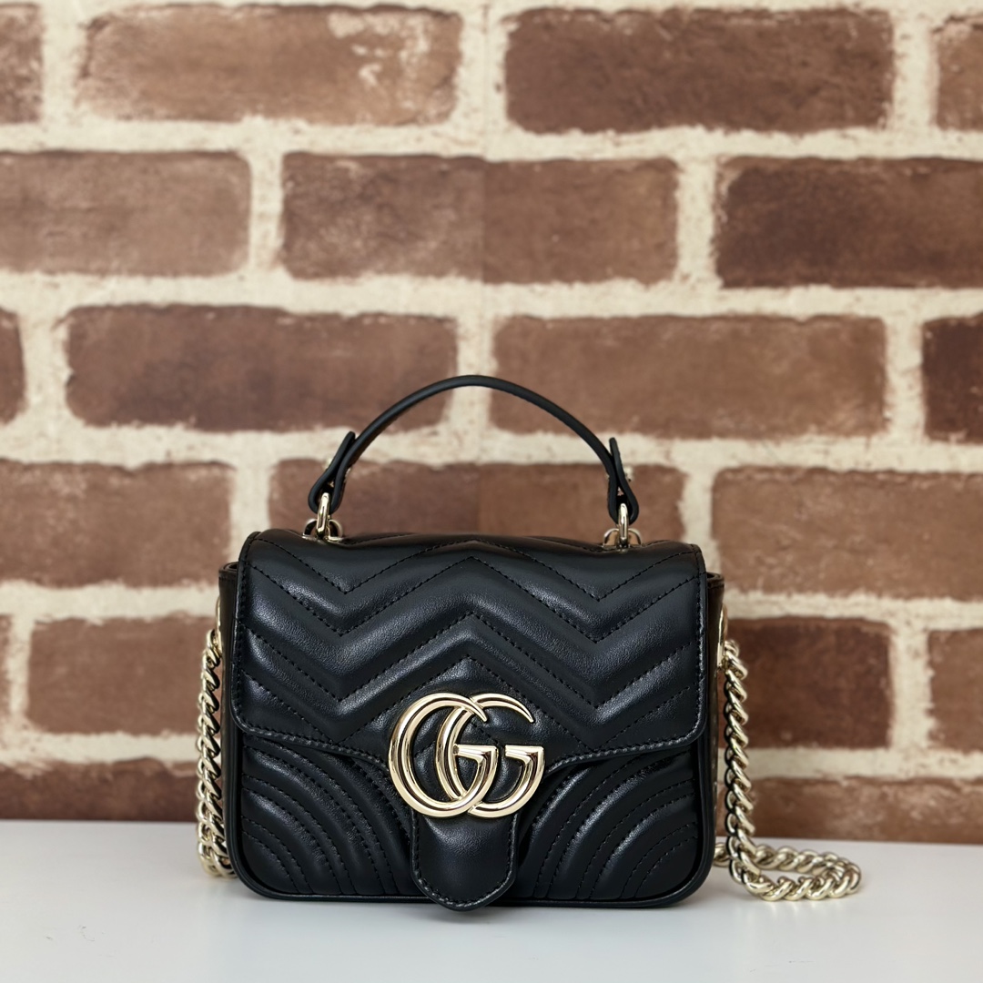 Gucci  02059