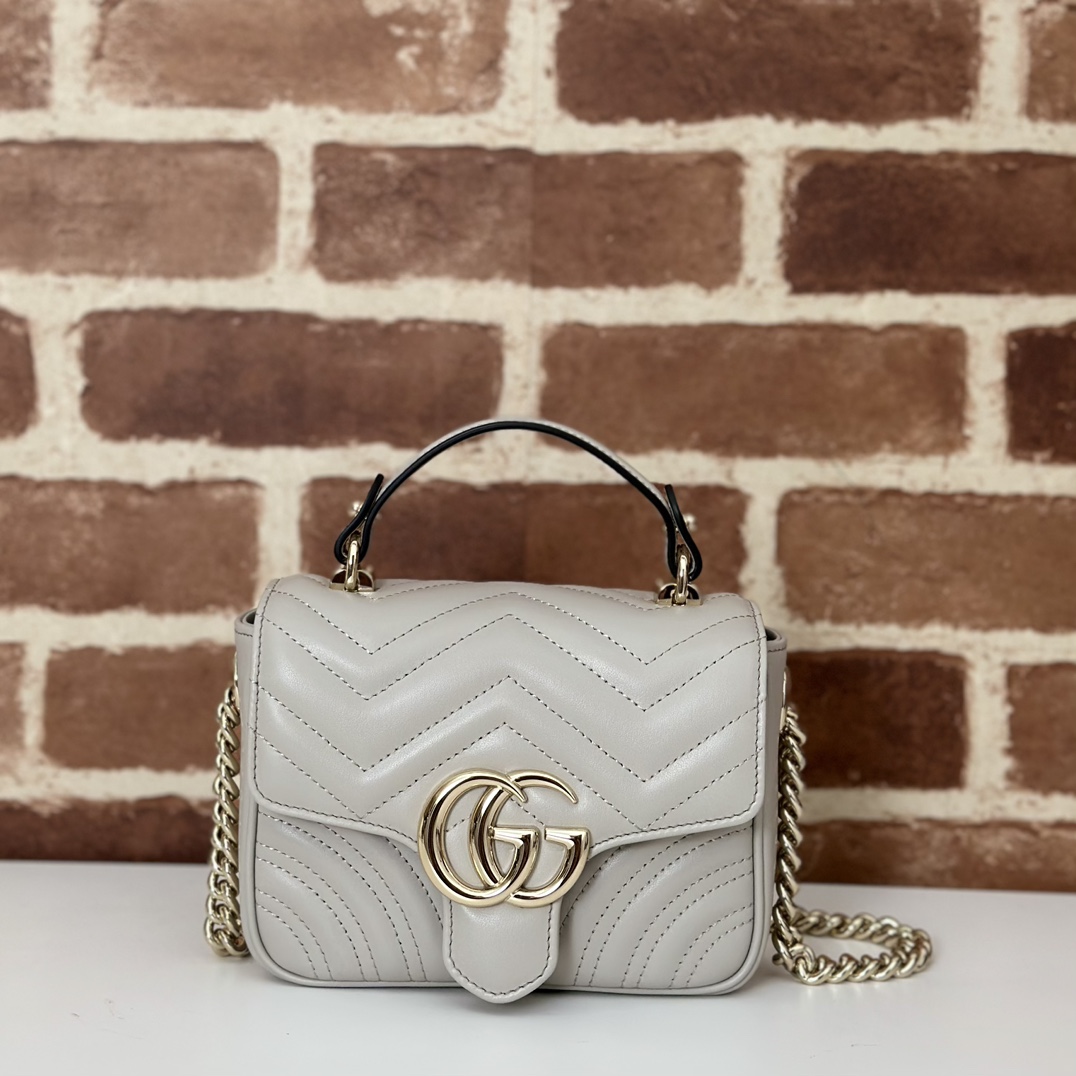 Gucci  02079