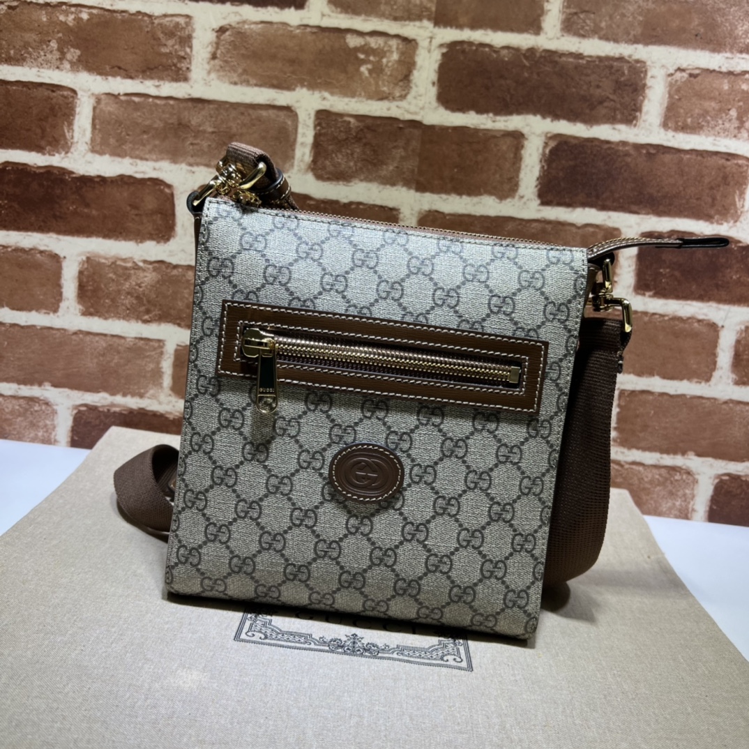 Gucci  02179